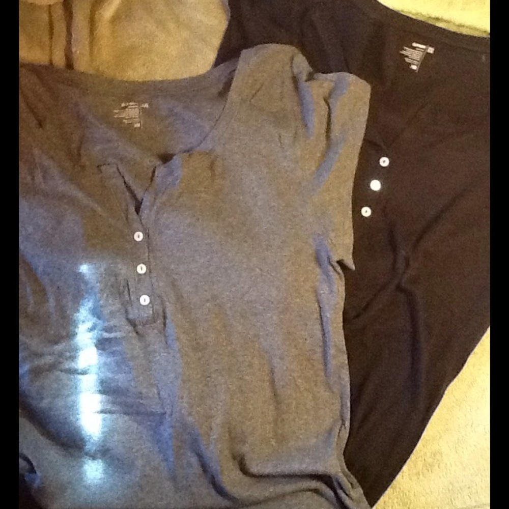 2 Pack Henleys